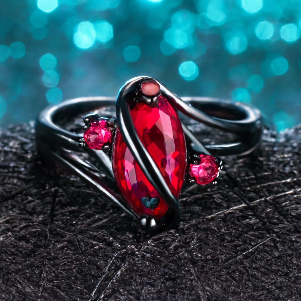 Introducing the Stunning Crystal Ring – Where Elegance Meets Boldness